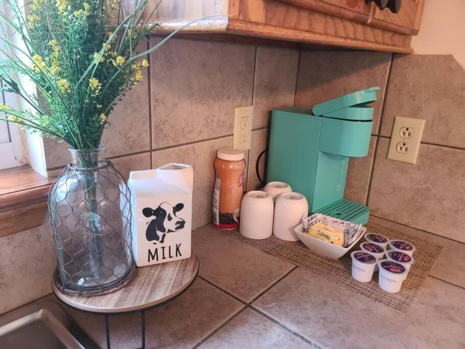 Milk Hand House.. Peaceful 1 Bedroom Cabin 해먼드 외부 사진
