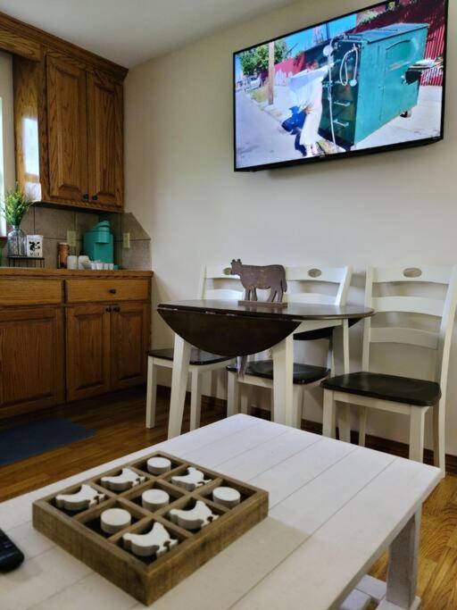 Milk Hand House.. Peaceful 1 Bedroom Cabin 해먼드 외부 사진
