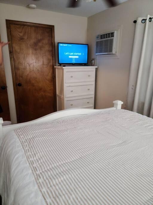 Milk Hand House.. Peaceful 1 Bedroom Cabin 해먼드 외부 사진